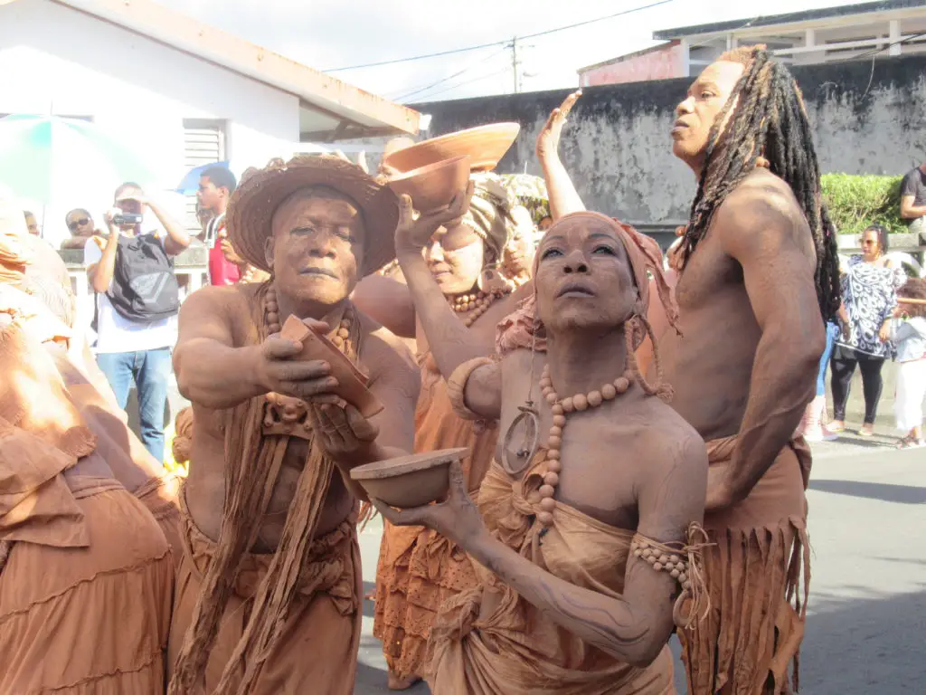 Carnaval Martinique hommes d'argile